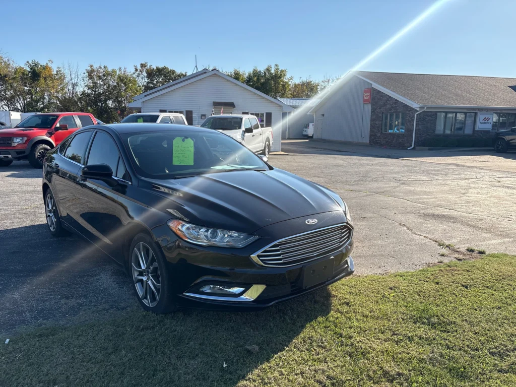 2017 Ford Fusion SE, photo 6 of 14